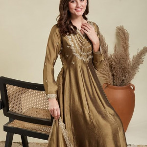 Women’s Silk Embroidery Kurta Pant with Dupatta